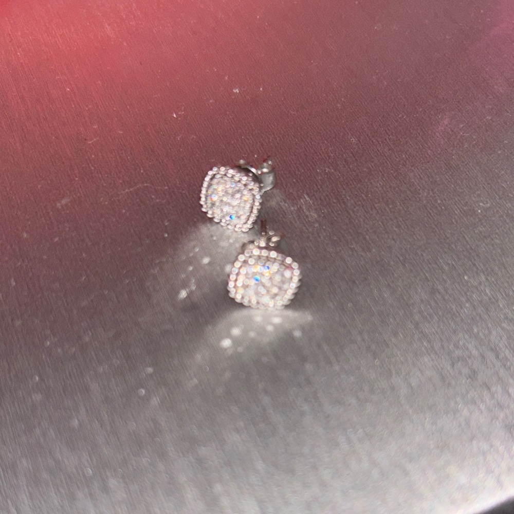 Elegant White Gold Stud Earrings